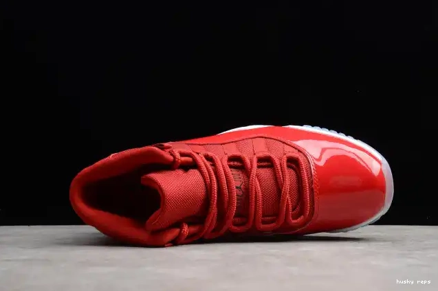 Cheap Husky RetroGym Jordan 11 378037-623 Air Red 0618